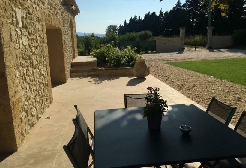 Mas De Charme En Provence