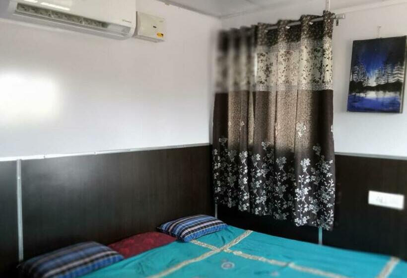 Oyo Home 86186 Anandmala