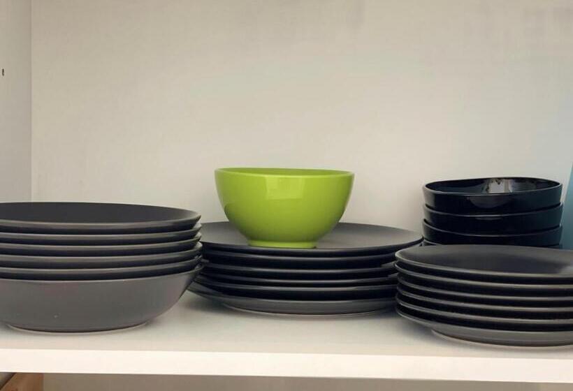 Robert S White Apartament