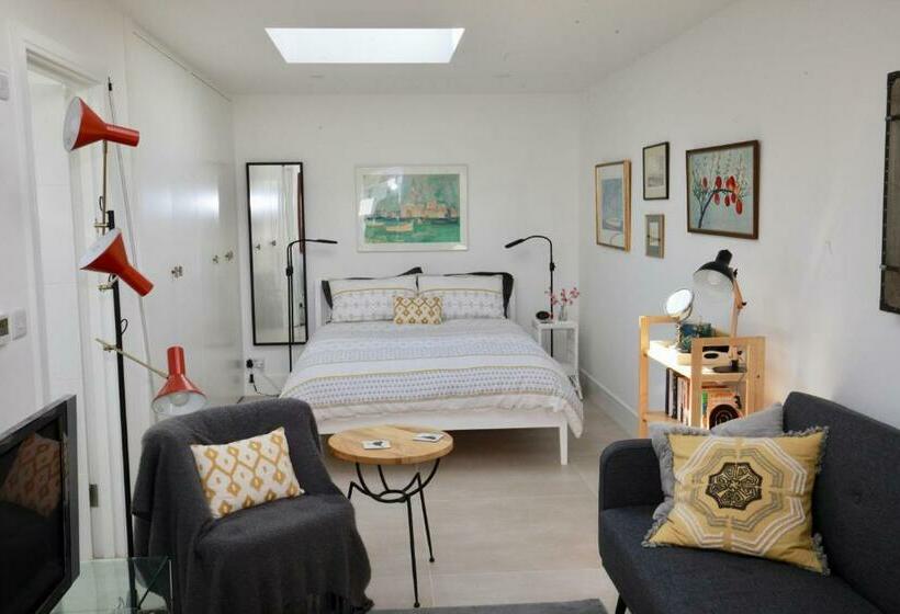 The Shore Suite East Wittering