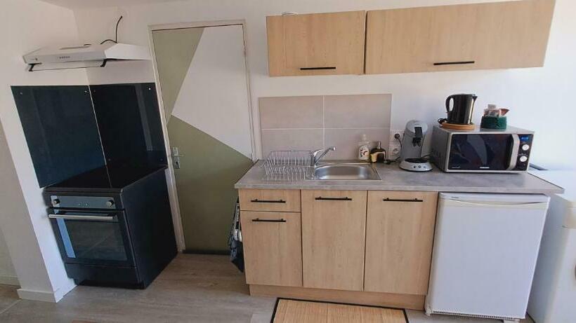 Appartement Cocooning Au Bourg Saint Julien L Ars