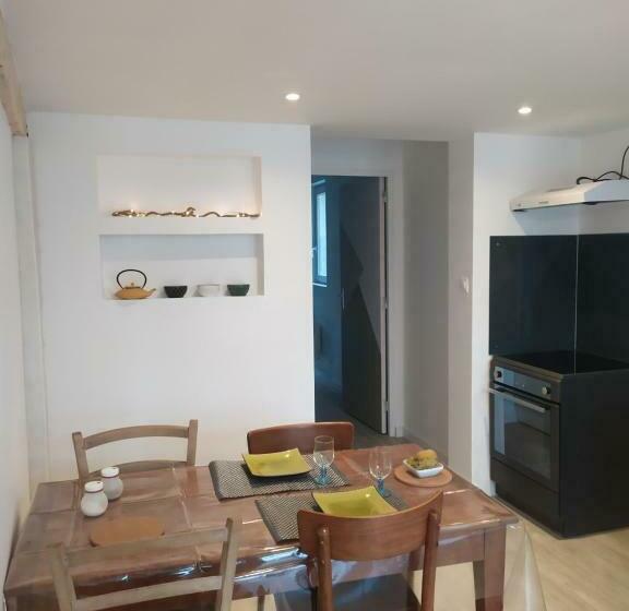 Appartement Cocooning Au Bourg Saint Julien L Ars