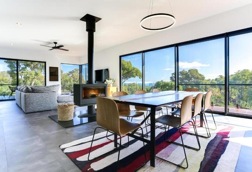 Carpe Artes Architectural Bushland Home, Marg Riv