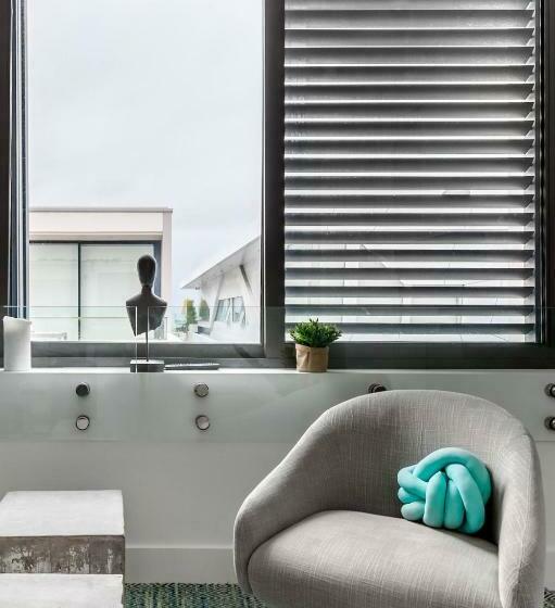 Stylish 1br Apartment With Skylight Near Bondi Beach