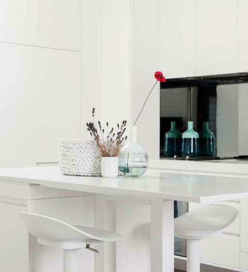 Stylish 1br Apartment With Skylight Near Bondi Beach