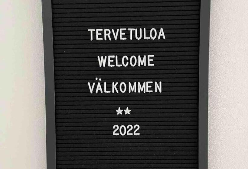 Keskusta Kaksio Tuomiokirkon Ja Yliopiston Lähellä