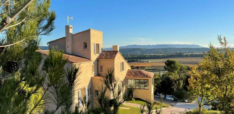 L Adret De Costelongue