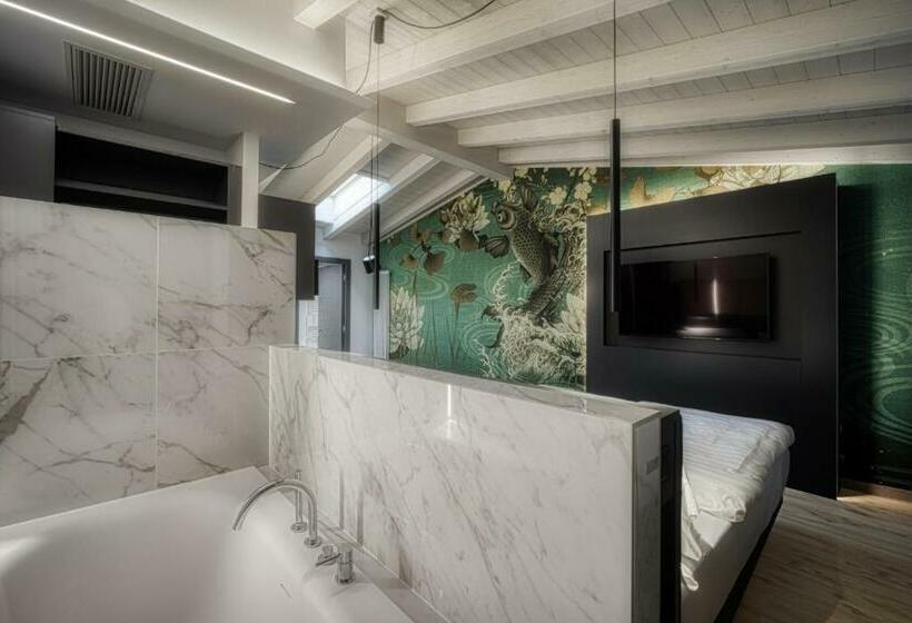 M Loft   Adults Only