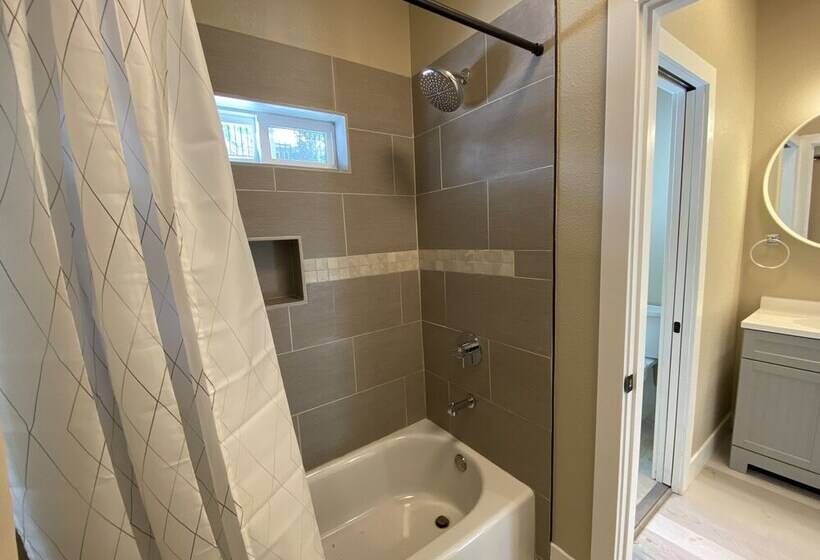 Yosemite S Pine Cove