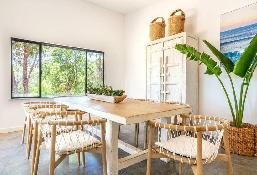 Rambles Landing   Get Lost Amongst The Trees   New