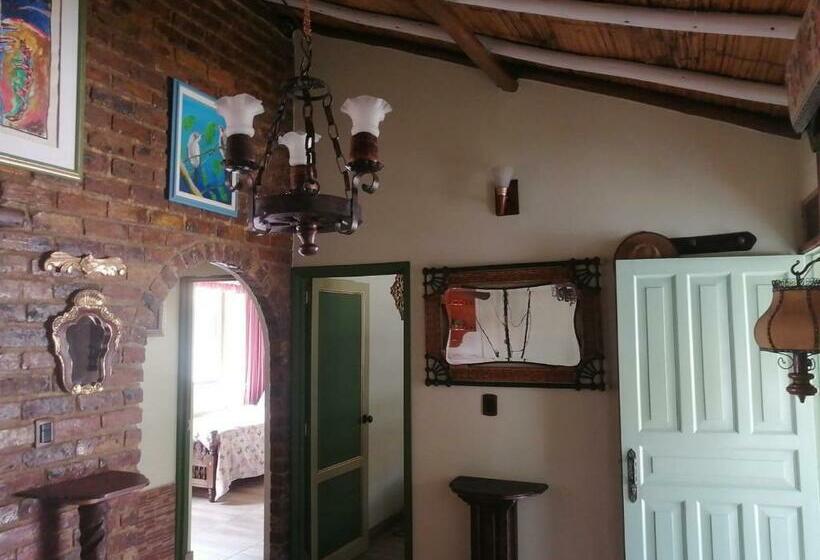 Ritacuba   Guest House