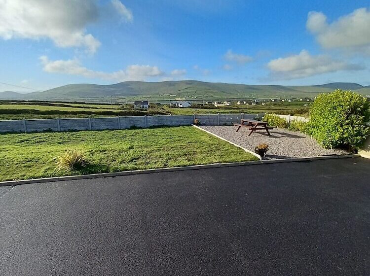 Stunning 1 Bed Apartment Valentia Island