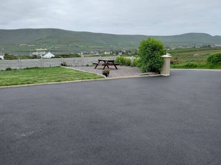 Stunning 1 Bed Apartment Valentia Island