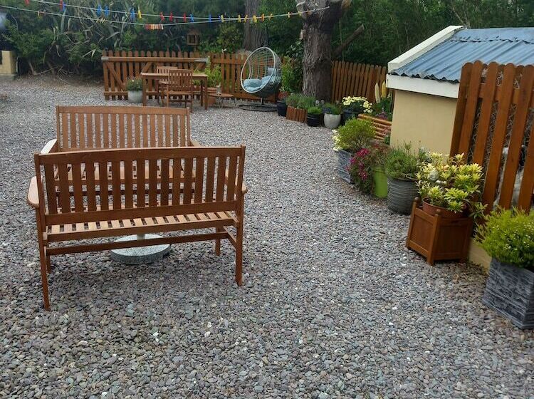 Stunning 1 Bed Apartment Valentia Island