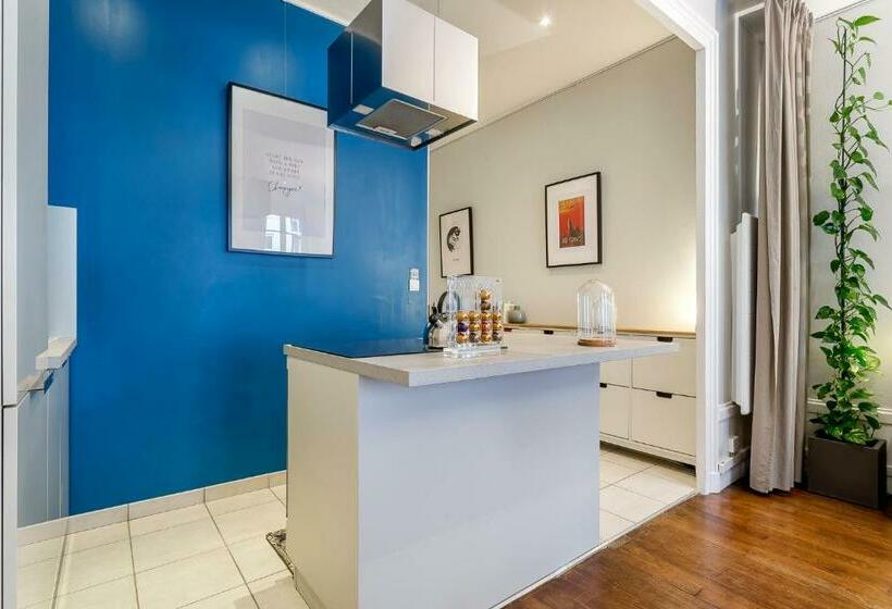 Charming Suite Tolstoï   2 Guests