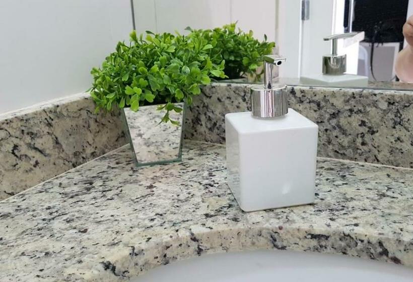 Flat Com Wifi, Pisicina E Estacionamento