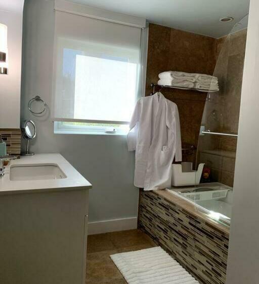 Villa Naomi   Luxury Design New Home