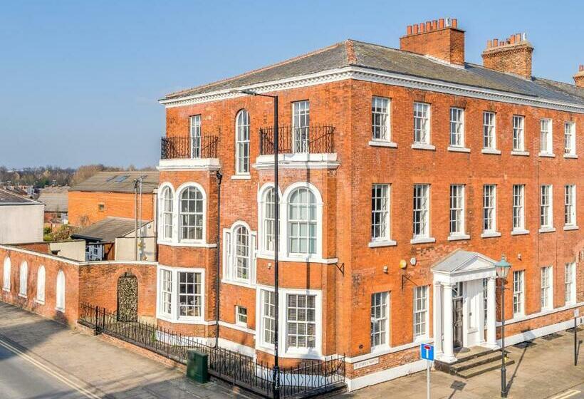 Wakefield Town House