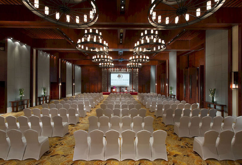 DoubleTree Resort by Hilton Hotel Hainan - Qixianling Hot Spring