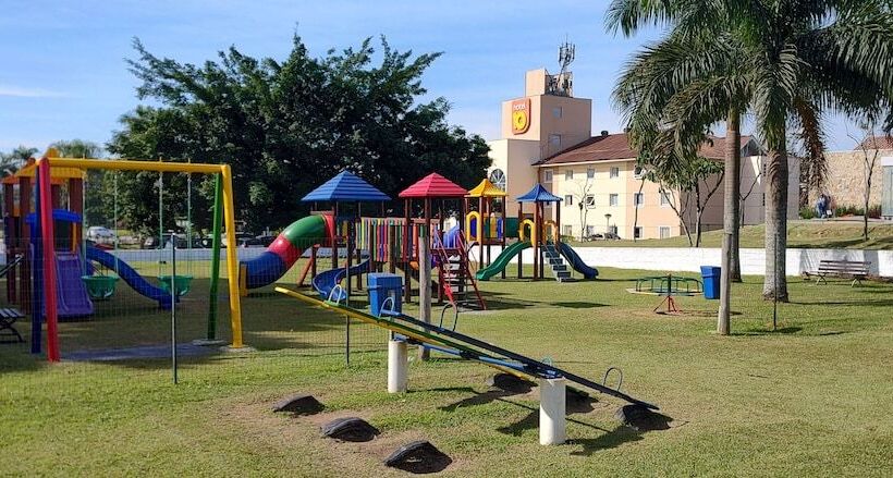 ホテル 10 Joinville