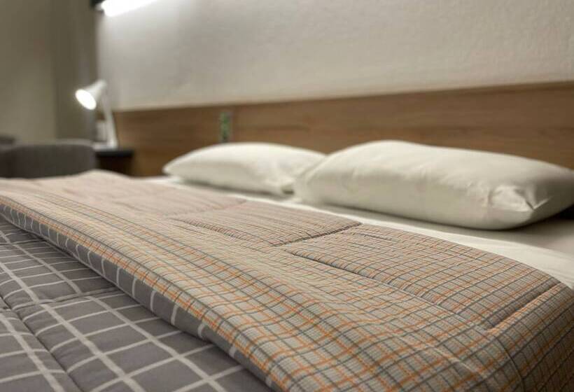 ホテル 10 Joinville