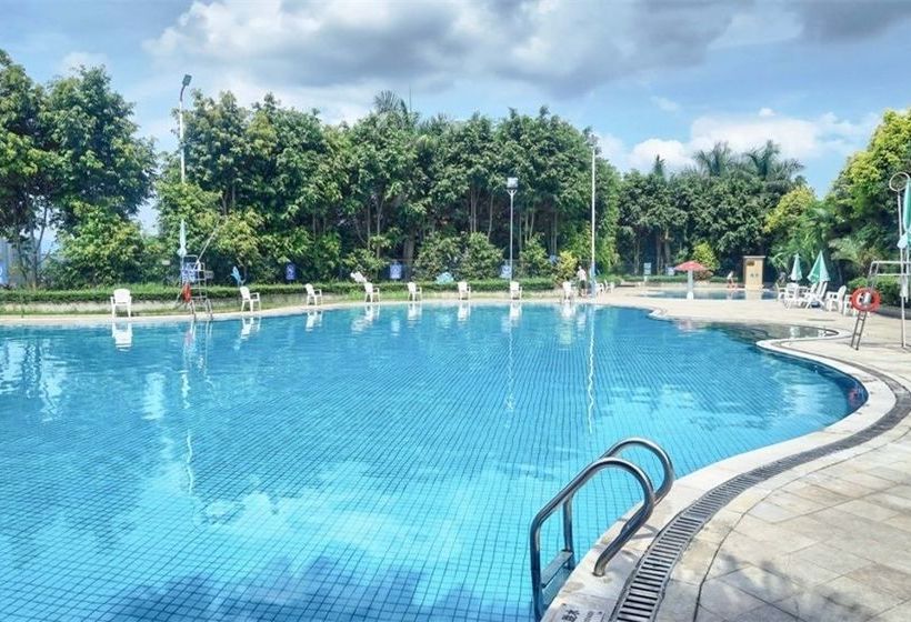 Отель Country Garden Phoenix Hot Spr