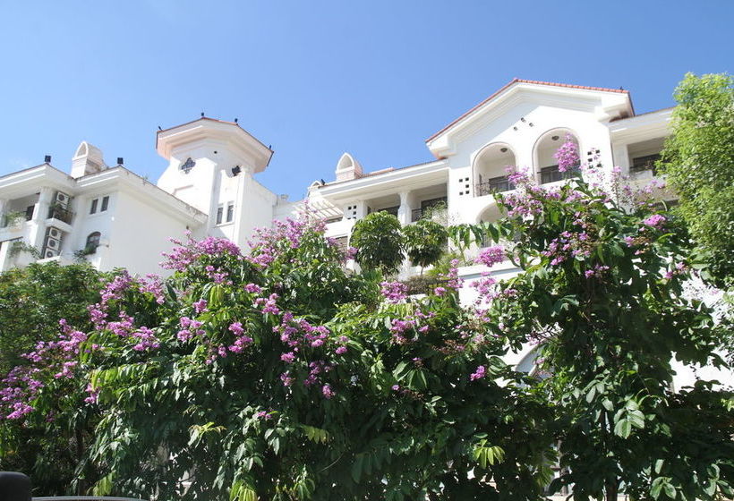 Отель Country Garden Phoenix Hot Spr