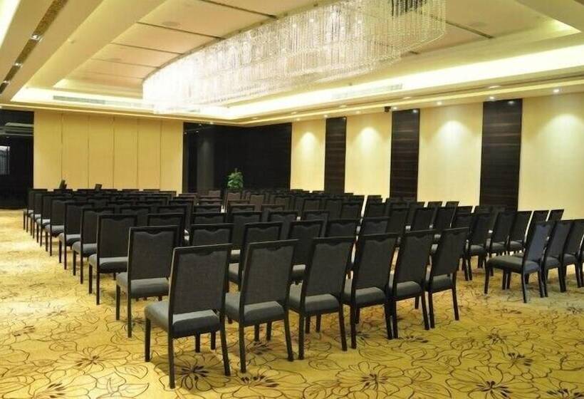 酒店 Eurasia Convention International