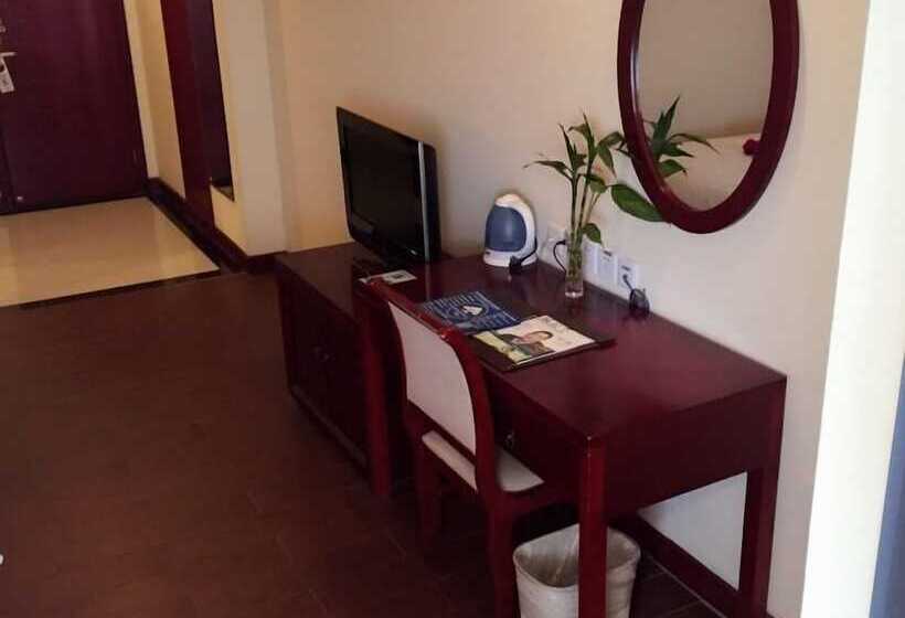 Отель Greentree Inn Jiangsu Suzhou Mudu Ancient Street Express