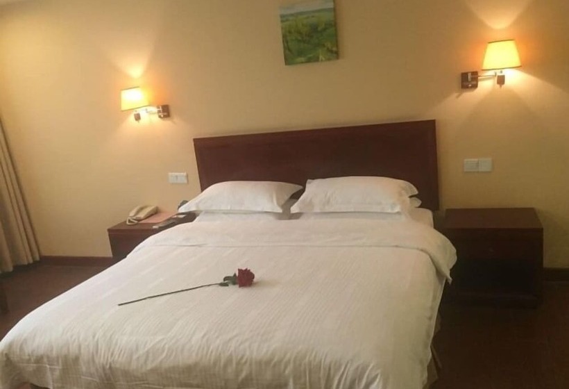 Отель Greentree Inn Jiangsu Suzhou Mudu Ancient Street Express