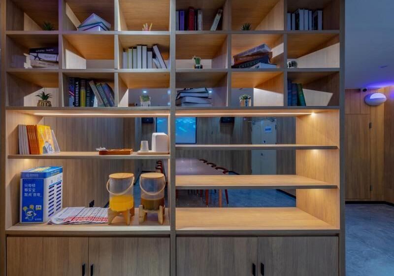 Отель Greentree Inn