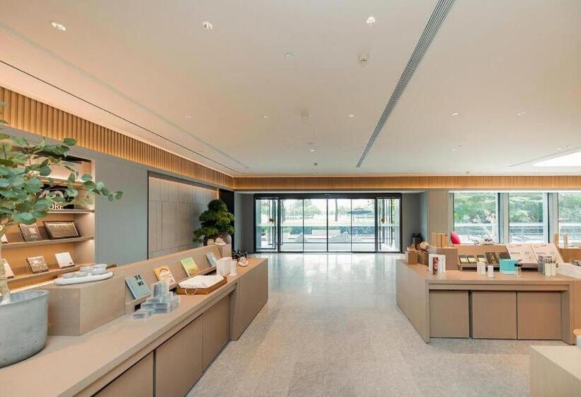 Отель Greentree Inn