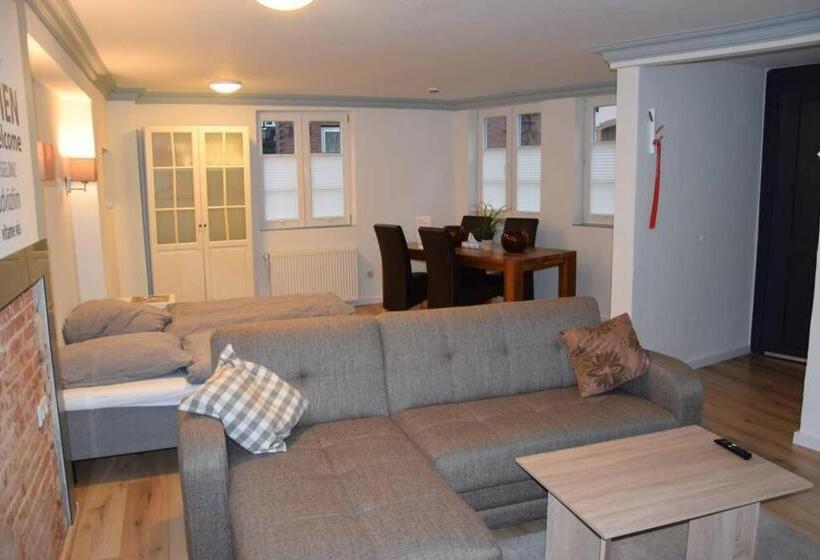 Buxtehude Altstadtwohnung 80qm5 Schlafplätze