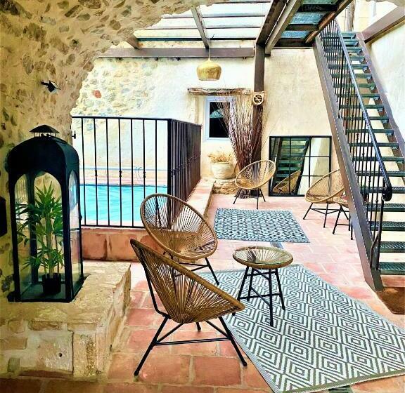 Gite 3ch Doubles X3 Ou Gite De Groupe 9ch Doubles   Piscine Interieure Chauffee