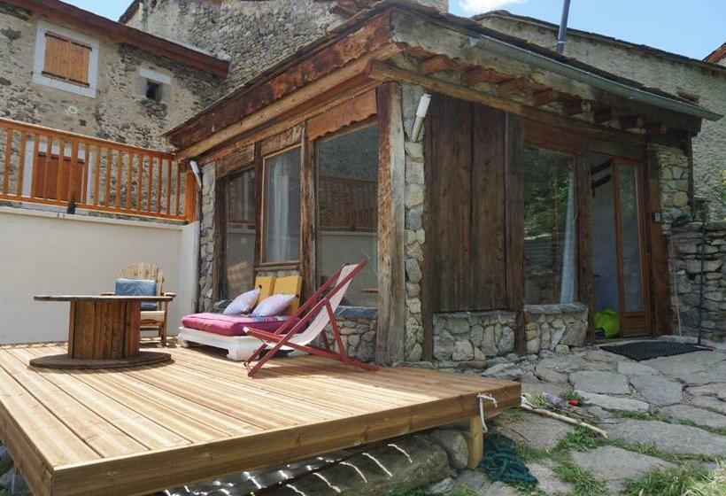 Gîte La Source Sauna Jardin Wi Fi