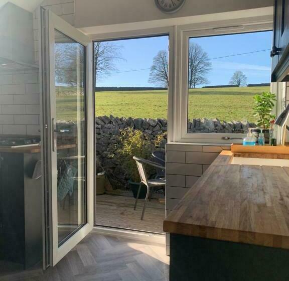 Primrose Cottage   Tideswell, Peak District