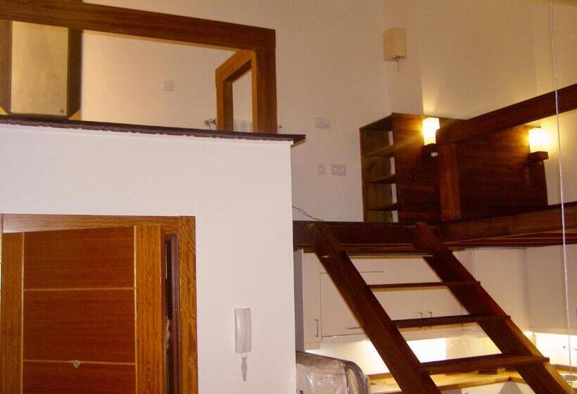 ‘ático Con Chimenea