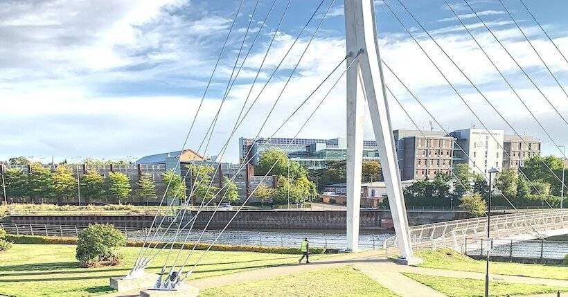 Toothbrush Apartments   2 Bed 2 Bath Apt