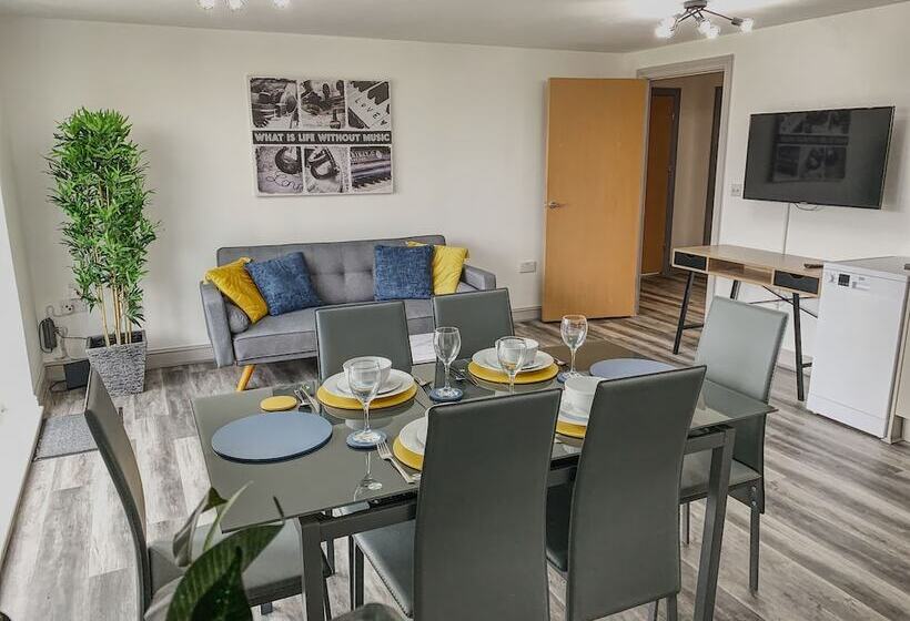 Toothbrush Apartments   2 Bed 2 Bath Apt