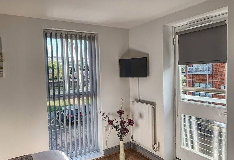 Toothbrush Apartments   2 Bed 2 Bath Apt