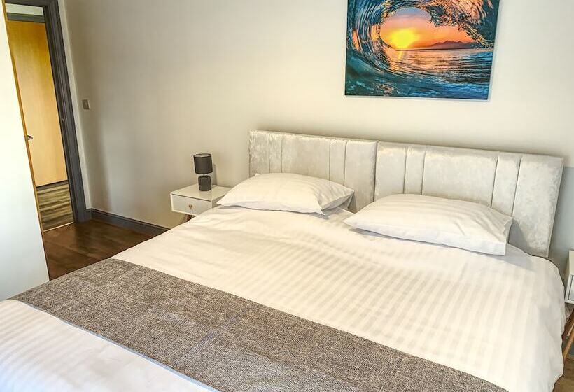 Toothbrush Apartments   2 Bed 2 Bath Apt