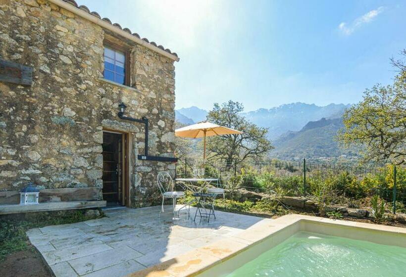 Amazing Home In Feliceto With Kitchenette