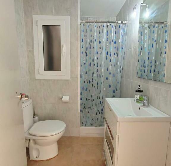 Apartamento Muy Luminoso En Segunda Línea De Mar