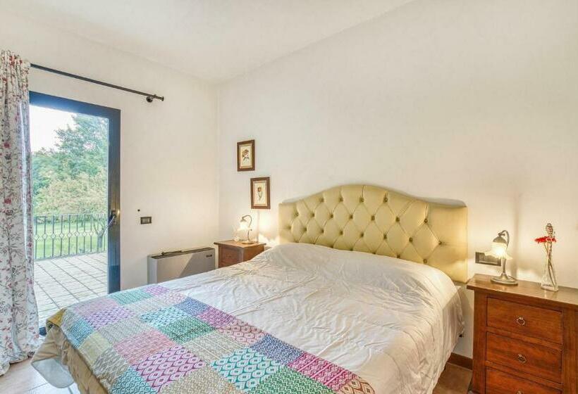 Amazing Home In Umbertide With Kitchen