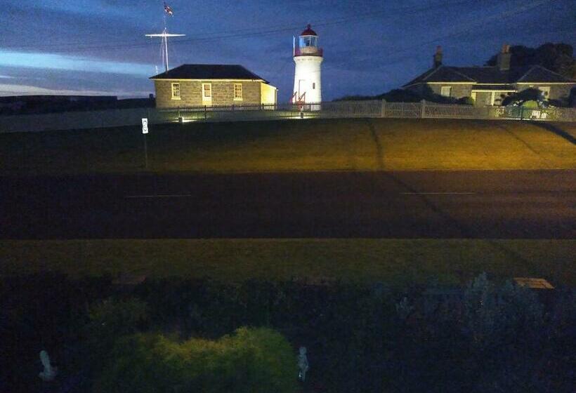 Central To Cbd Cosheirm Apartments On Merri