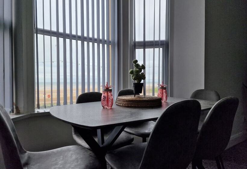 Dysa Promenade Apartments