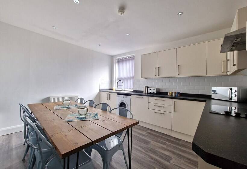 Dysa Promenade Apartments