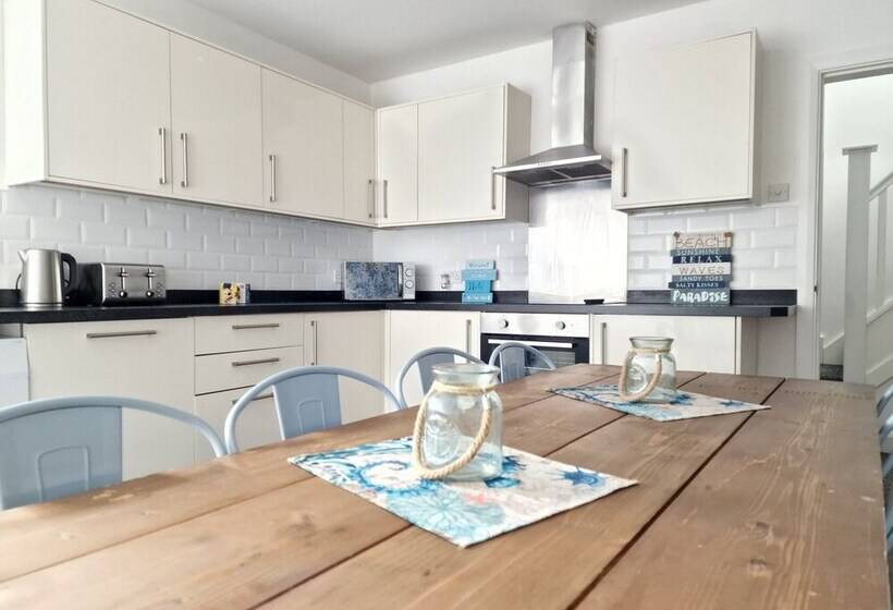 Dysa Promenade Apartments