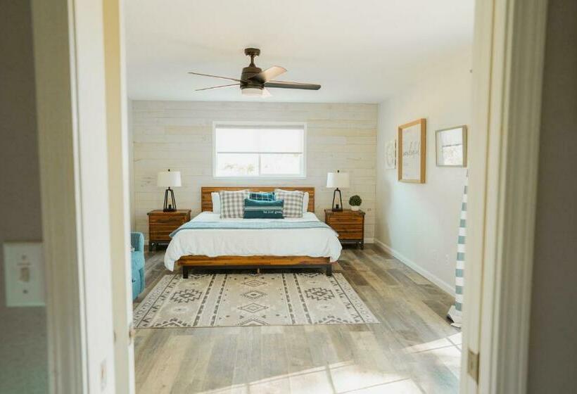 Family Farmhouse By Casa Oso With Views And Spa