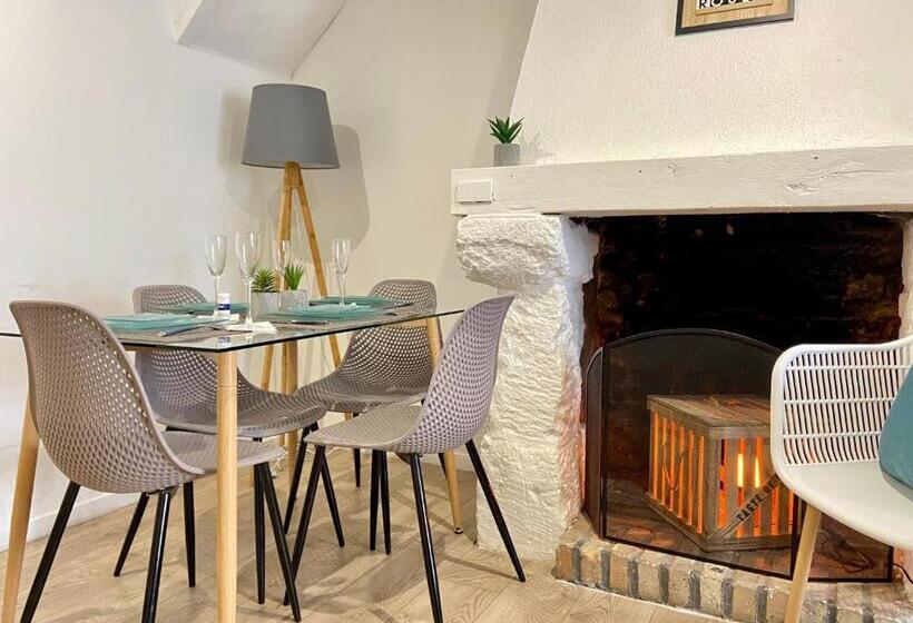 Maison 2 Chambres   Proche Des Docks 76, Du Kindarena Et Du Centre Ville De Rouen   Stationnement Fa